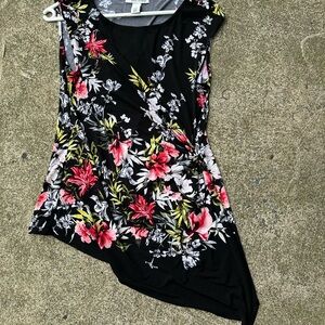 WHITE House BLACK Market sleeveless dress shirt, Black w/ floral Size M